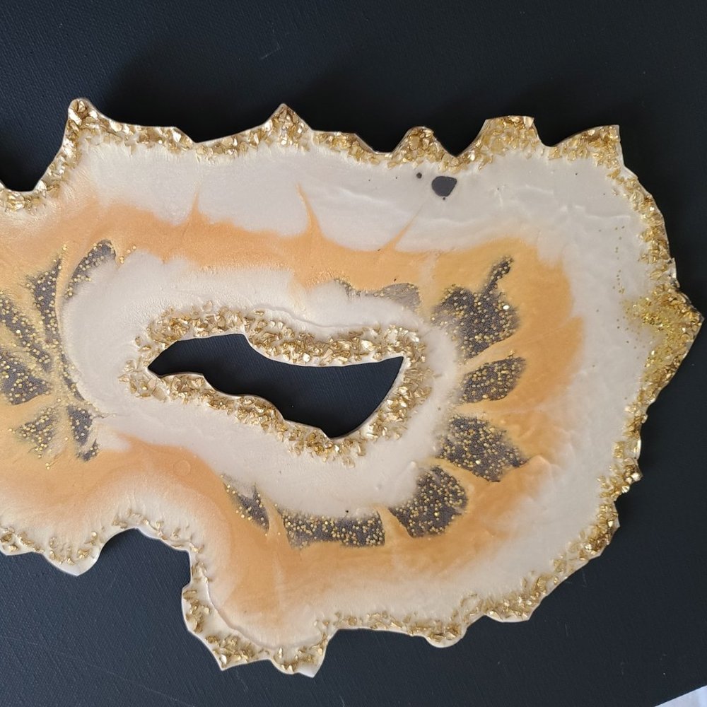 Golden Geode - Picture 4 of 4
